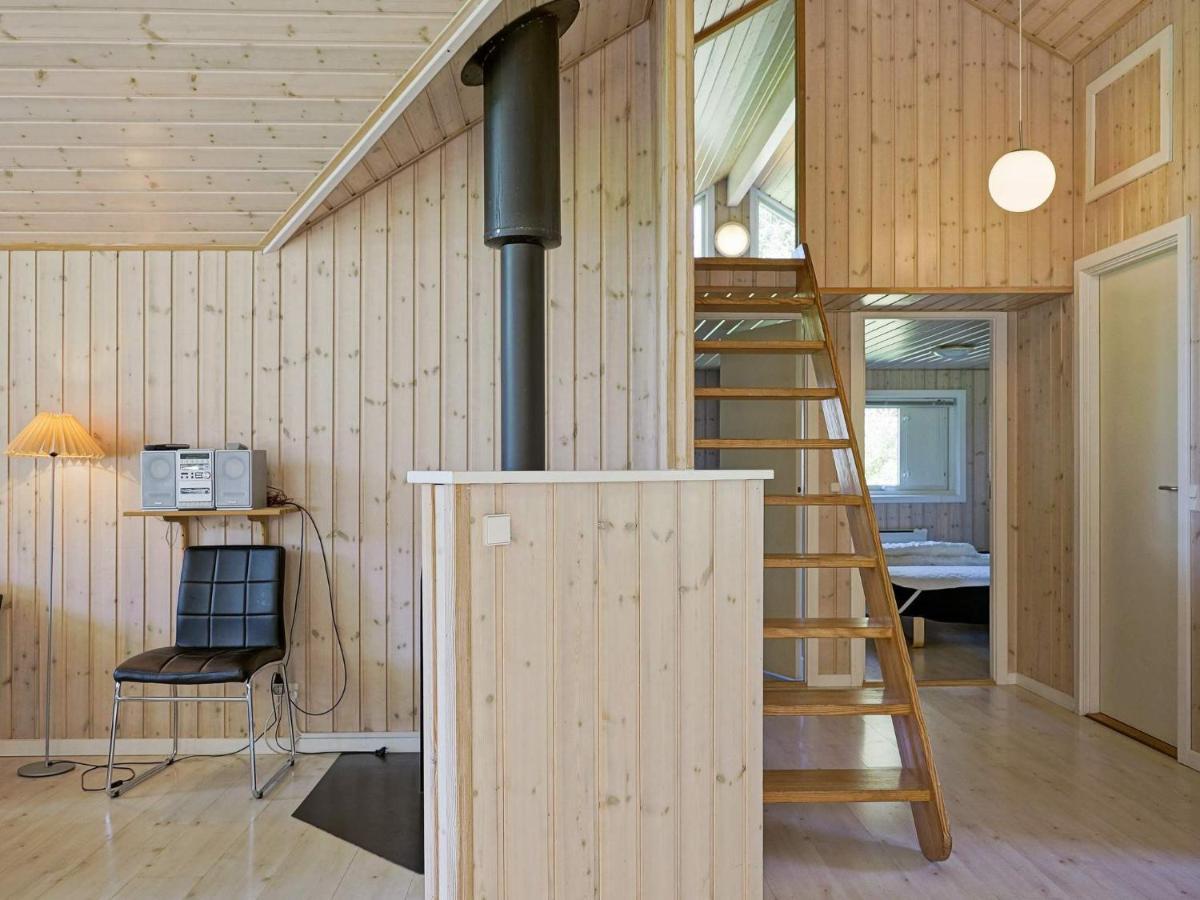 12 Person Holiday Home In Aakirkeby Vester Somarken Exterior foto
