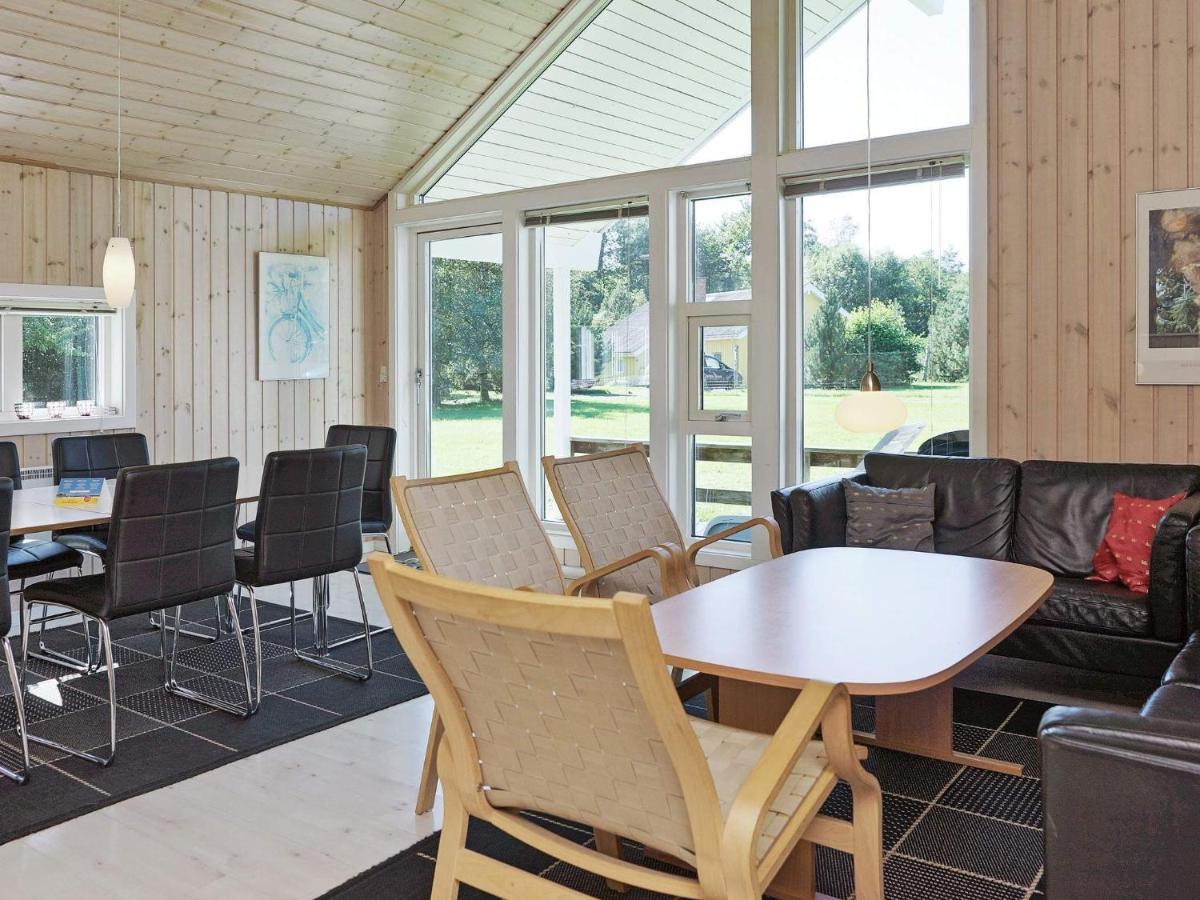 12 Person Holiday Home In Aakirkeby Vester Somarken Exterior foto